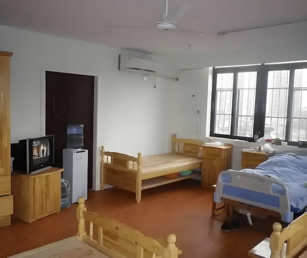 惹火爱妃：本宫不侍寝